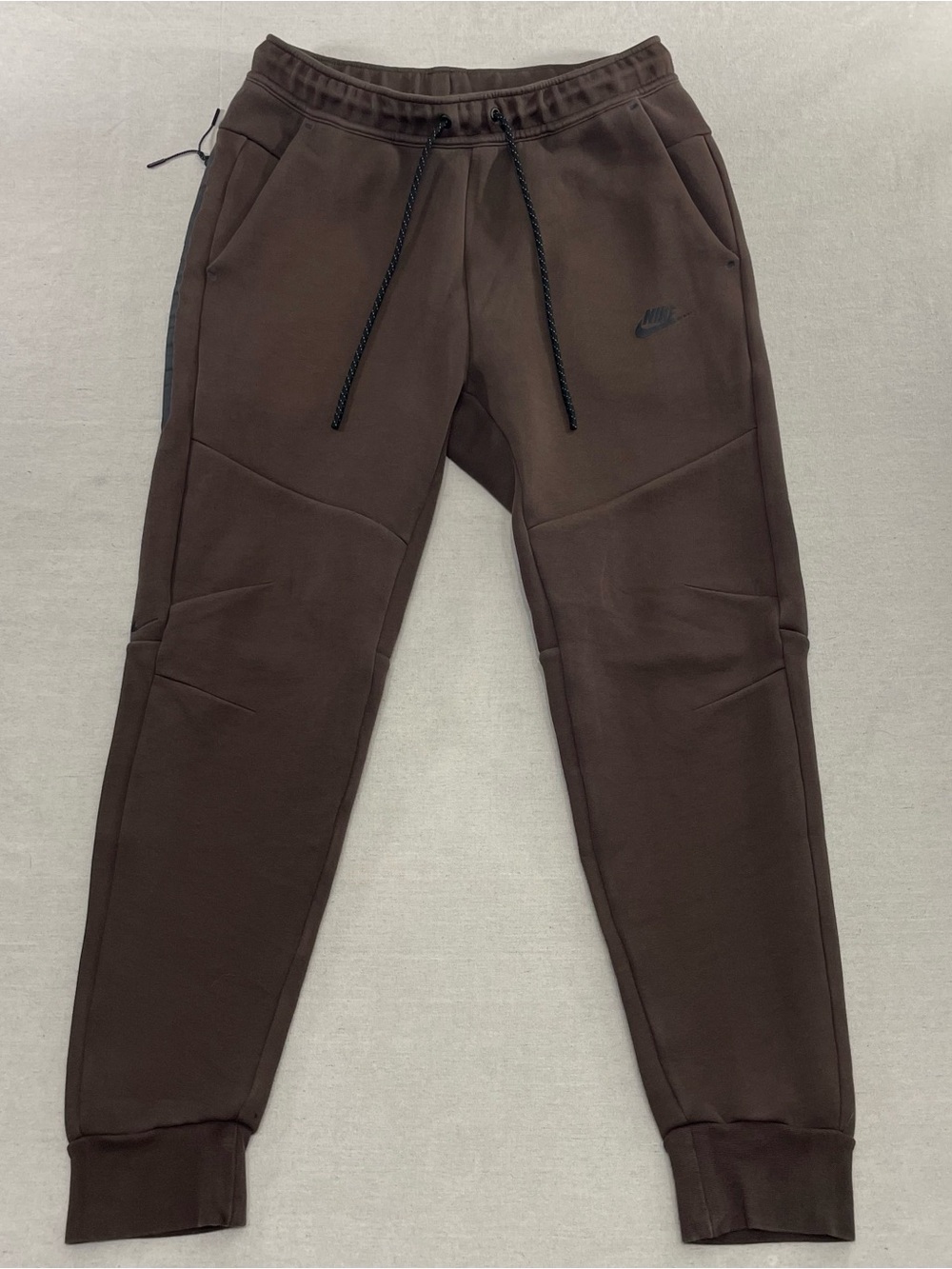 Nike Tech Fleece Pants Mens Medium Brown Jogger Sweatpants Zip Pocket HV0959-23
